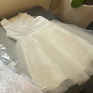 JJs House Flower Girl Dress (Ivory) Size 8
